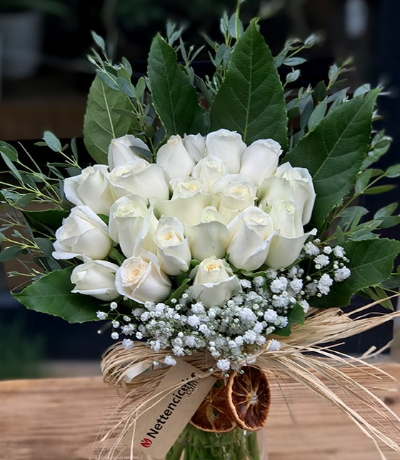 Sonsuz Sevgi Beyaz Güller